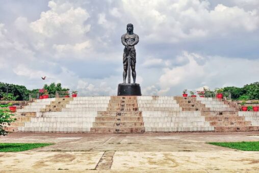 https://forevervacation.com/oslob/lapu-lapu-monument