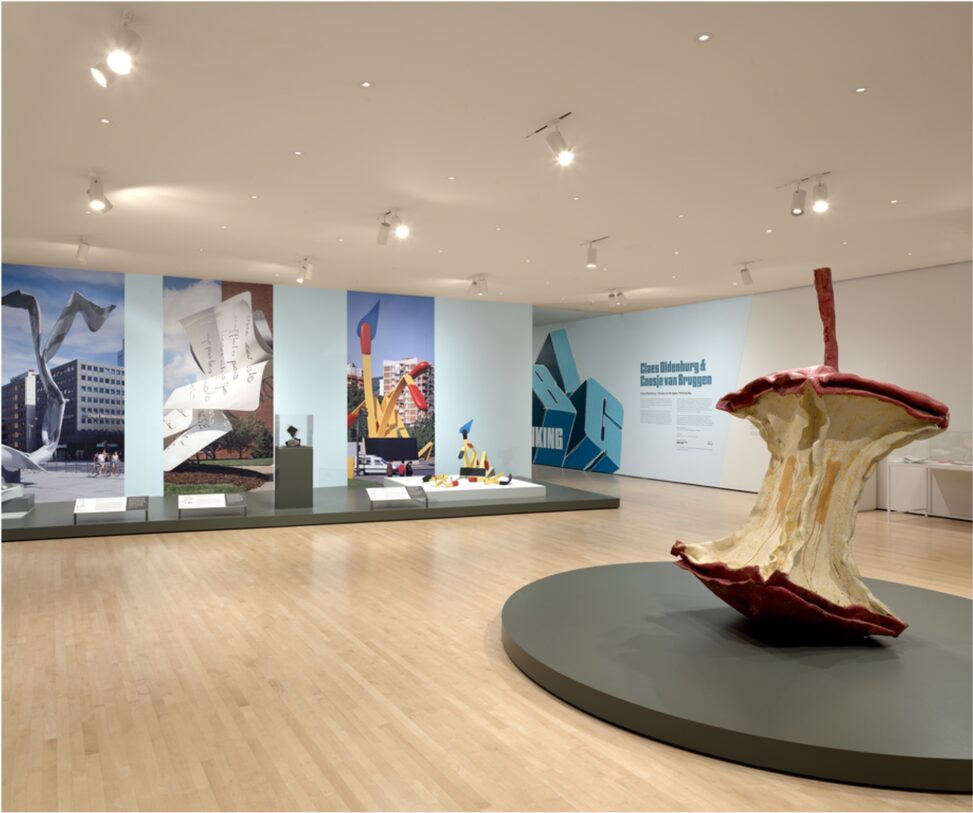 Large geometric apple core